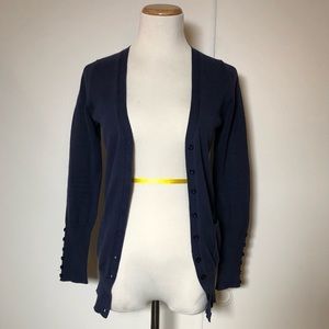 DONATED Standard navy cardigan w cute button detail
